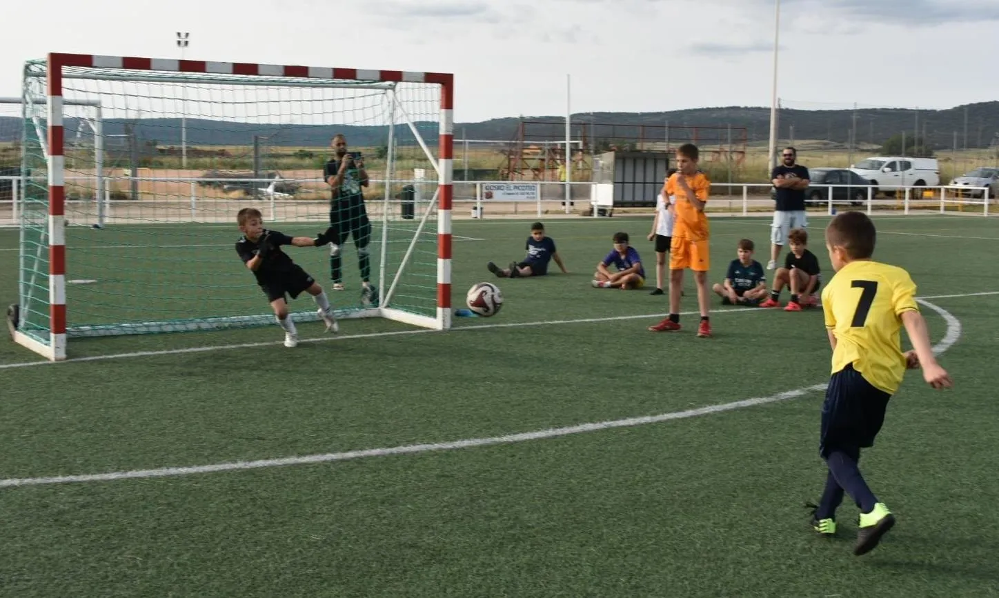 Foto 4 - Definidas las semifinales de la 2&ordf; Liga Comarcal Prebenjam&iacute;n del Ciudad Rodrigo CF