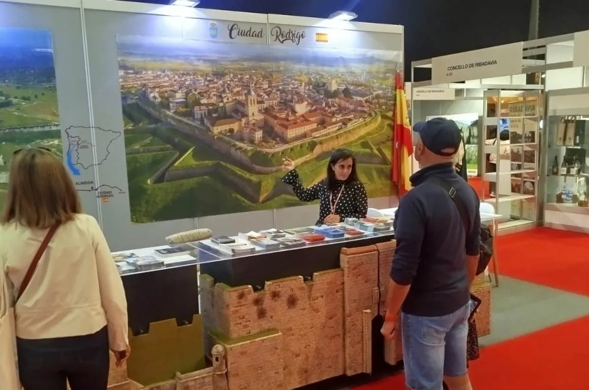 Foto 3 - Ciudad Rodrigo participa en Silleda (Pontevedra) en el Sal&oacute;n Tur&iacute;stico de Galicia