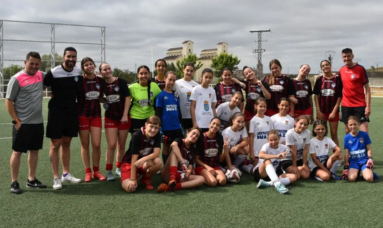 Foto 4 - Disputado un &lsquo;Trofeo de la Amistad&rsquo; con presencia del Vilar Formoso y del Vell&oacute;n Venturada