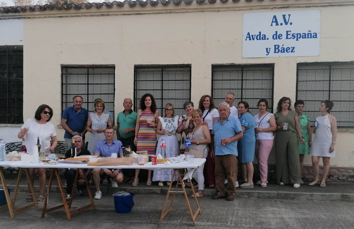 Clausurado el taller de baile charro de la Asociación de Vecinos de la Avenida de España