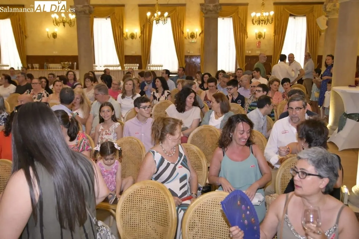 El Casino de Salamanca ha acogido el acto de reconocimiento de la Fundación Aviva por la concensión de la Medalla de Oro de la Ciudad de Salamanca