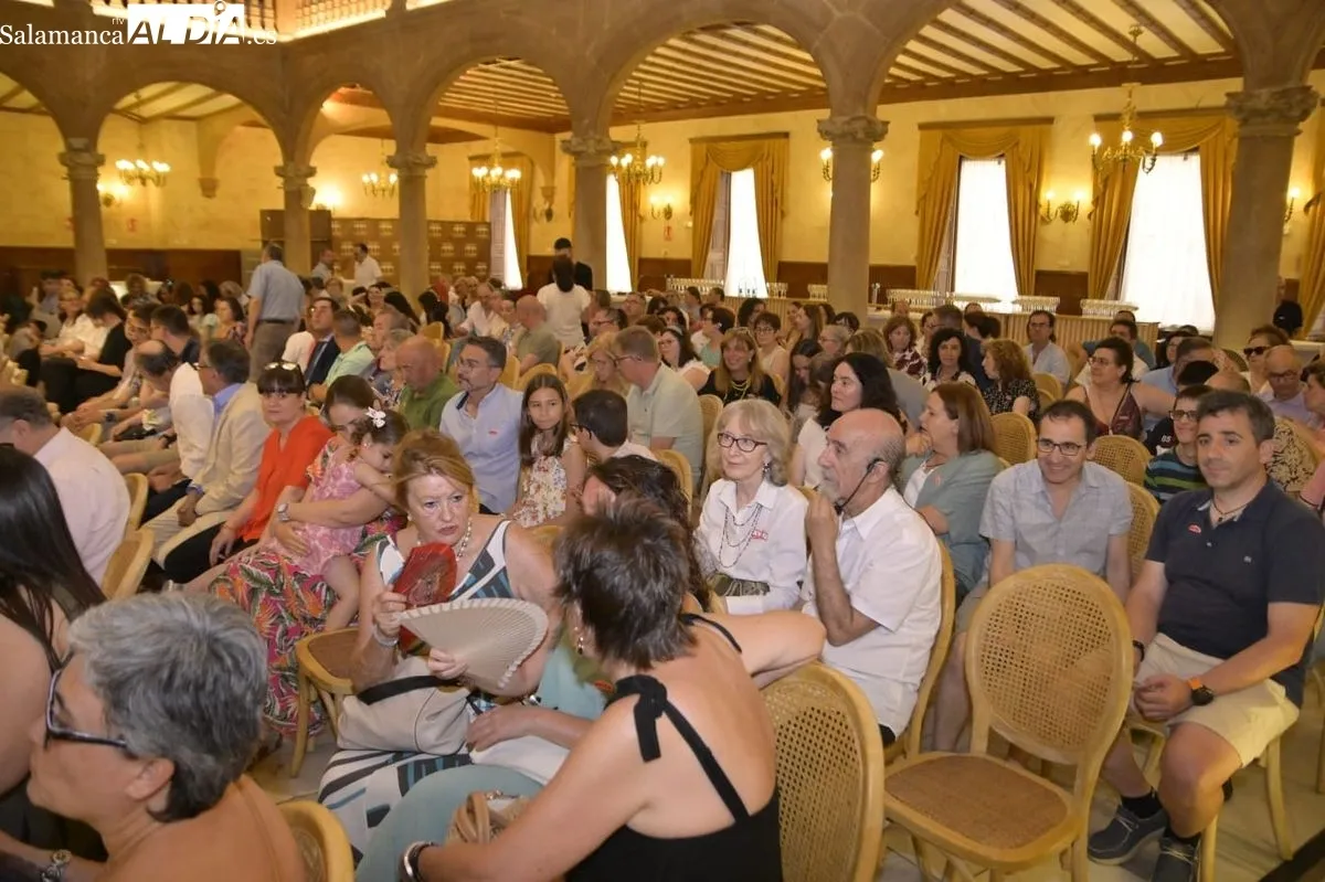 El Casino de Salamanca ha acogido el acto de reconocimiento de la Fundación Aviva por la concensión de la Medalla de Oro de la Ciudad de Salamanca