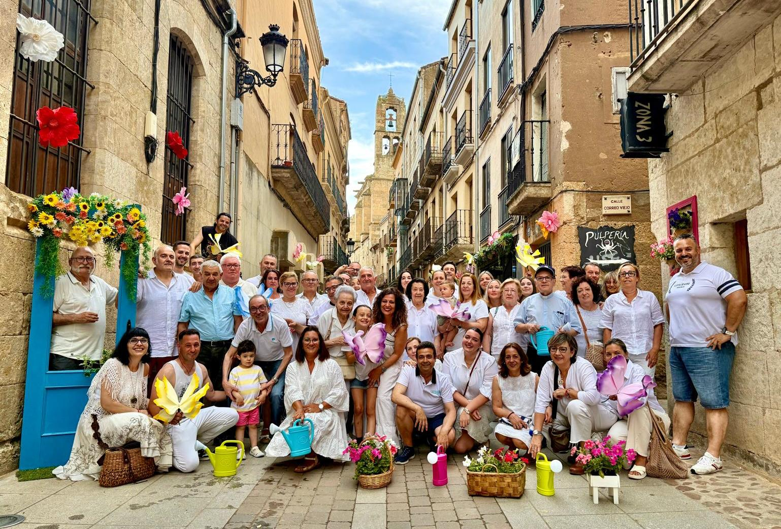 La calle San Juan se reúne para festejar al Santo que le da nombre