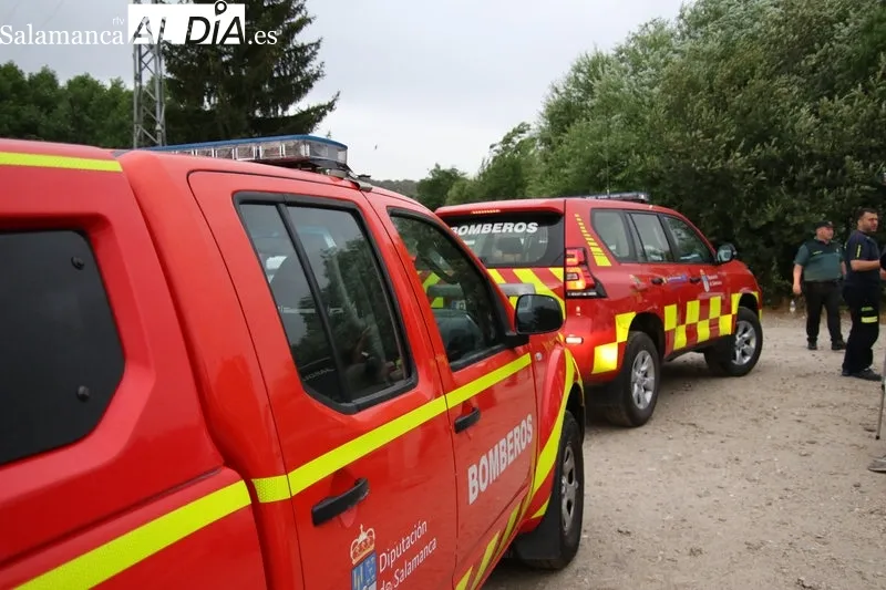 Foto 4 - Los buzos se enfrentan a los remolinos del Tormes para encontrar al menor desaparecido