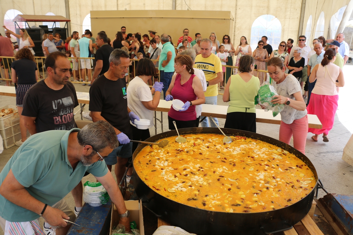 Fiestas El Cubo de Don Sancho 2025: una paella cierra el Corpus