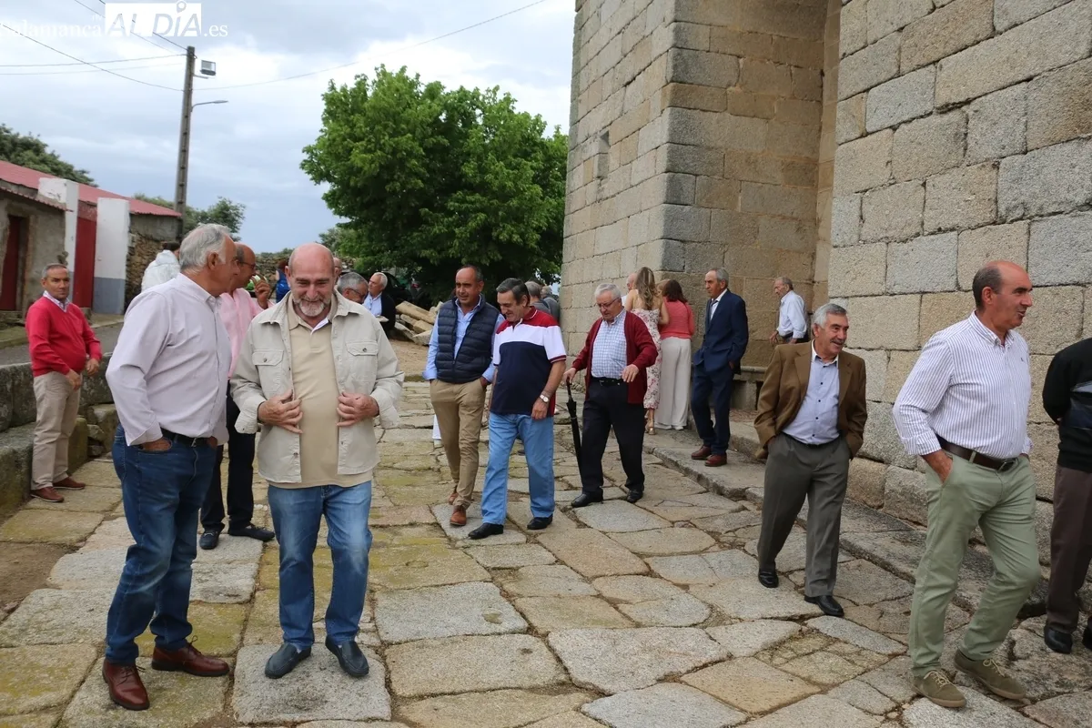 Celebración de las fiestas de San Juan en Bogajo / CORRAL 