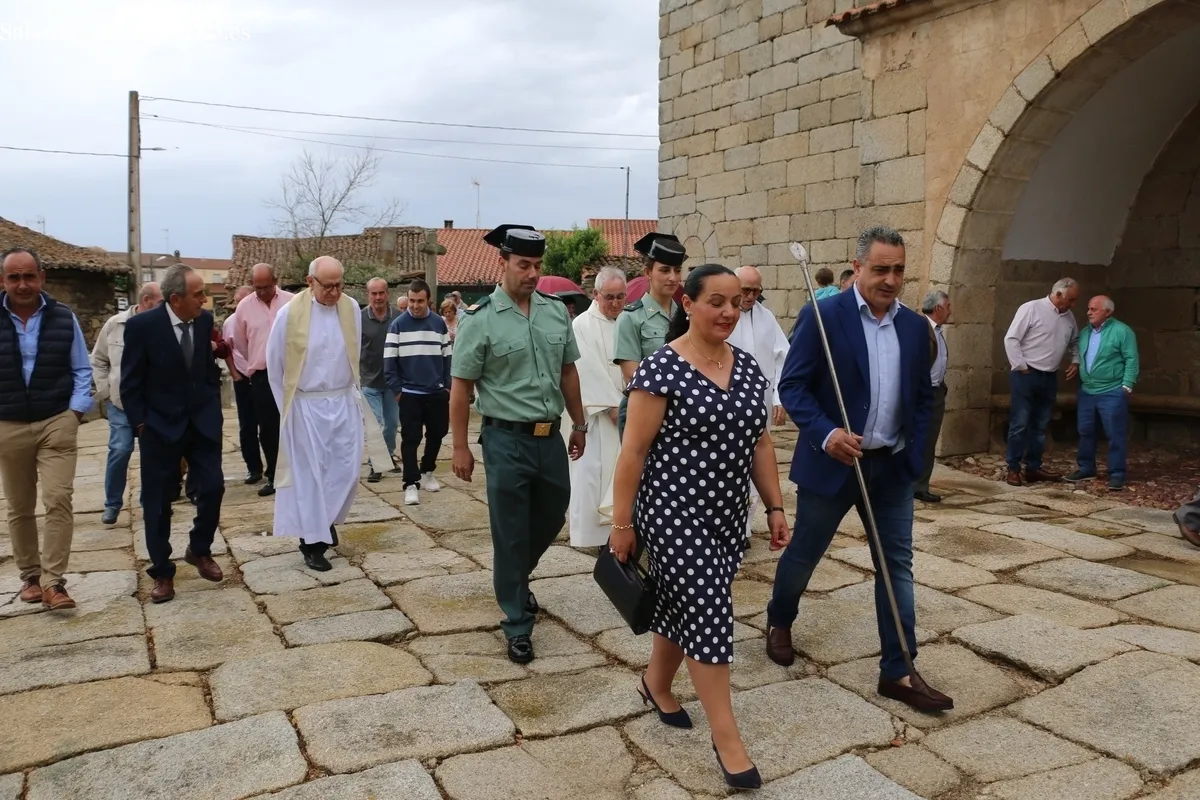Celebración de las fiestas de San Juan en Bogajo / CORRAL 