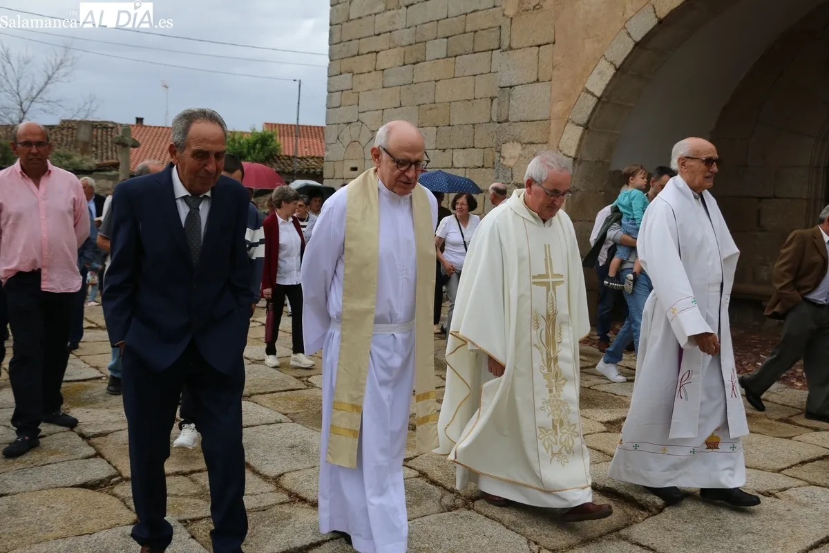 Celebración de las fiestas de San Juan en Bogajo / CORRAL 