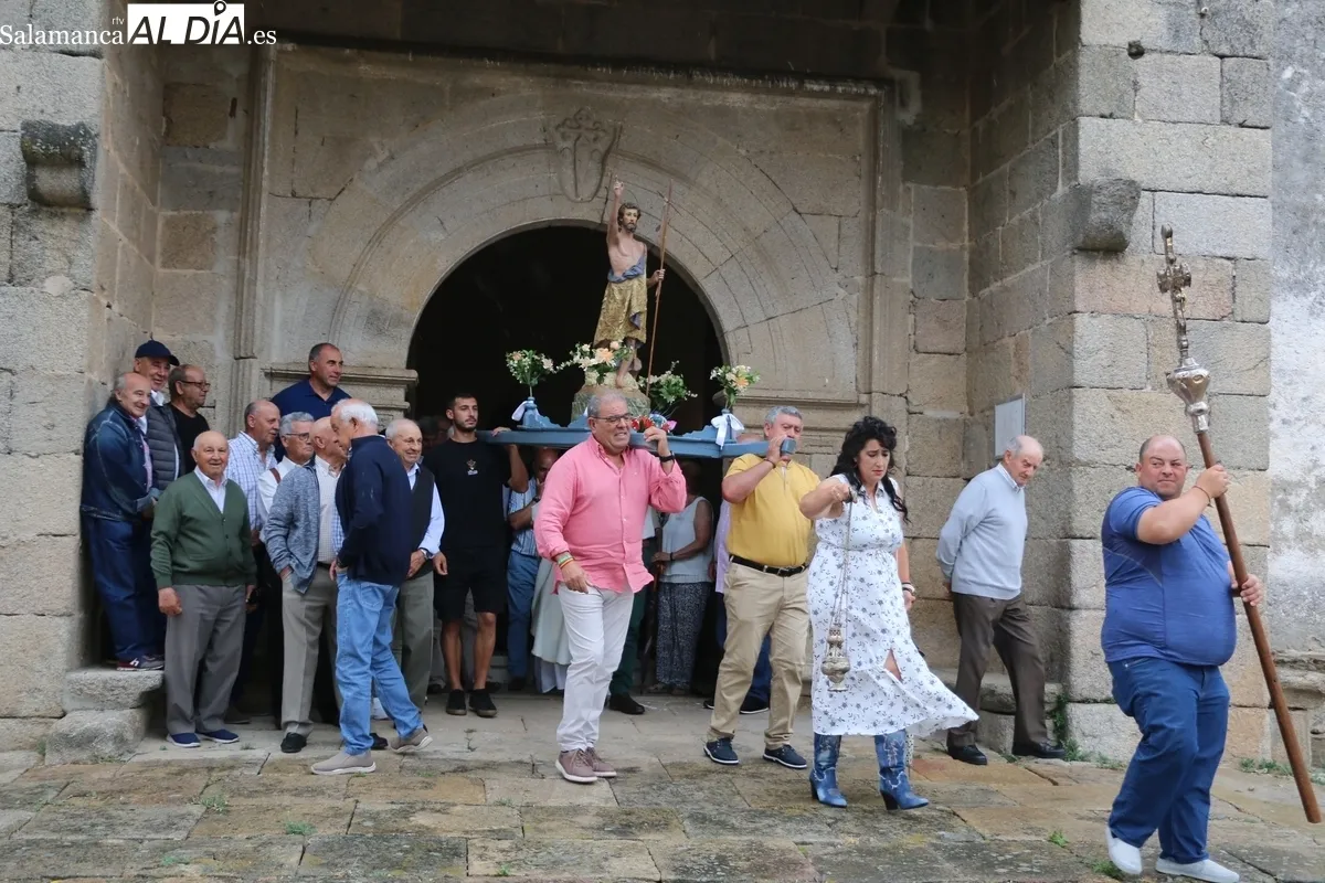 Celebración de San Juan Bautista en Peralejos de Abajo  