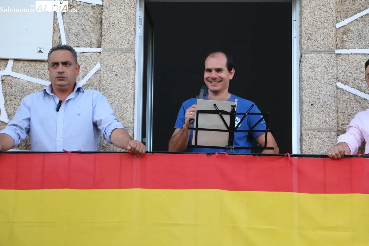 Con el pregón de Sergio Encinas arrancaban oficialmente este sábado las fiestas de San Juan en Bogajo / CORRAL 