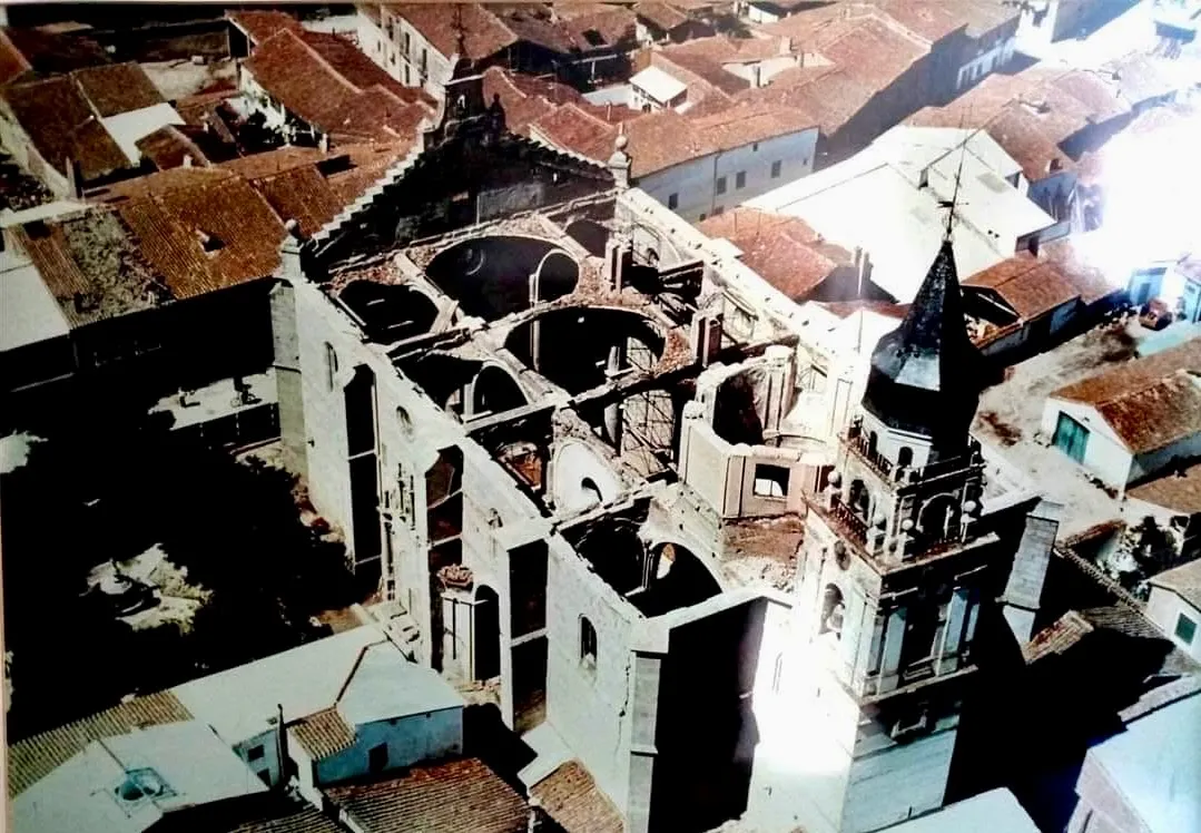 Foto 6 - Emociones y no pocos recuerdos en el 54 aniversario del devastador incendio de la iglesia parroquial