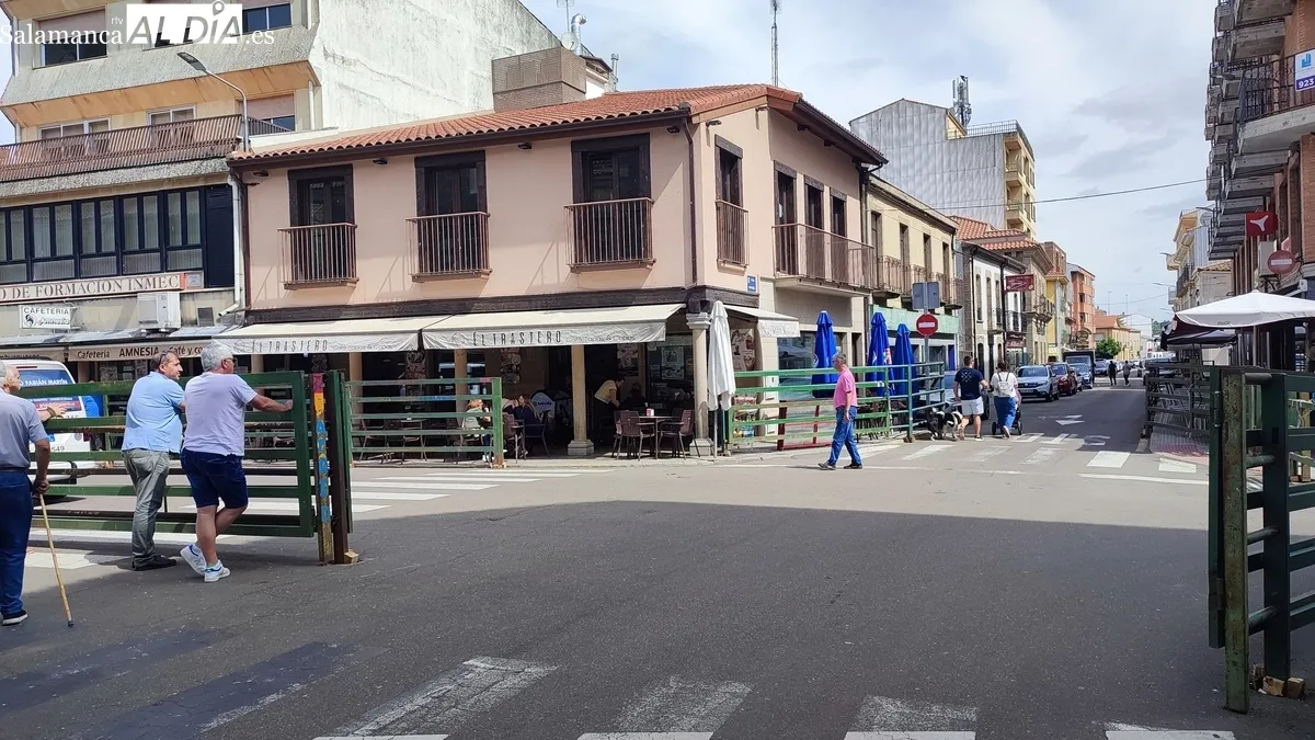 La Asociación Cultural Taurina 'Villa de Vitigudino' ya ha cerrado el recorrido de los encierros  / CORRAL