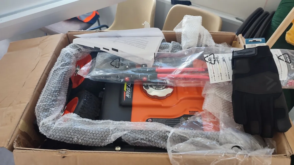 Foto 6 - Luces y sombras en la nueva dotaci&oacute;n de material de la Junta para la Agrupaci&oacute;n de Protecci&oacute;n Civil de Vitigudino