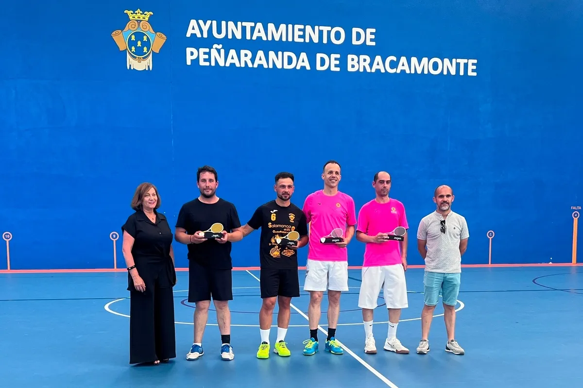 Foto 2 - Pablo Sevillano e Iv&aacute;n Mat&iacute;as se proclaman campeones del Trofeo Diputaci&oacute;n de Frontenis
