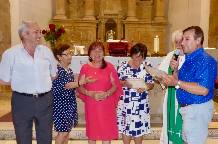Foto 5 - Emociones y buen ambiente durante la celebraci&oacute;n anual de la Asociaci&oacute;n de Mayores San Pedro de Villoria