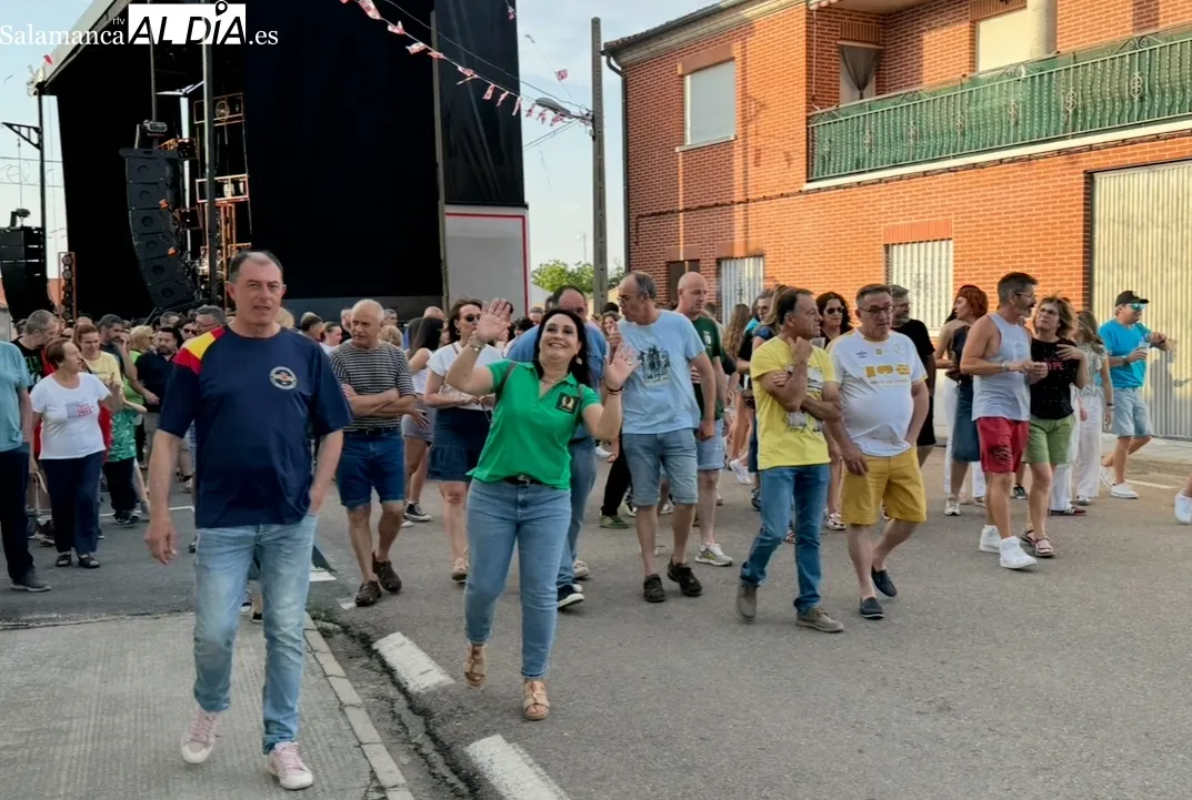 Foto 5 - Color y diversi&oacute;n junto a las pe&ntilde;as para dar la bienvenida a las fiestas del Corpus en El Campo de Pe&ntilde;aranda