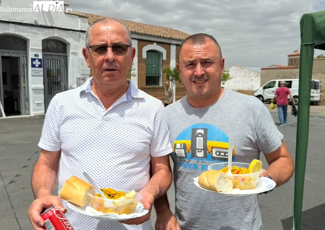 Foto 10 - Paella y solidaridad unen a m&aacute;s de 300 personas en El Campo de Pe&ntilde;aranda para decir adi&oacute;s a sus fiestas del Corpus