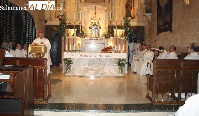 Multitudinaria bienvenida al Santuario diocesano del Corazón de Jesús en Cantalapiedra