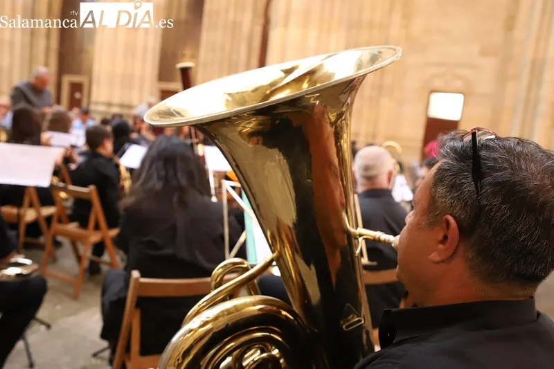 Foto 6 - La Banda de M&uacute;sica Alba de Tormes desvela en concierto los pasodobles de su nuevo disco taurino