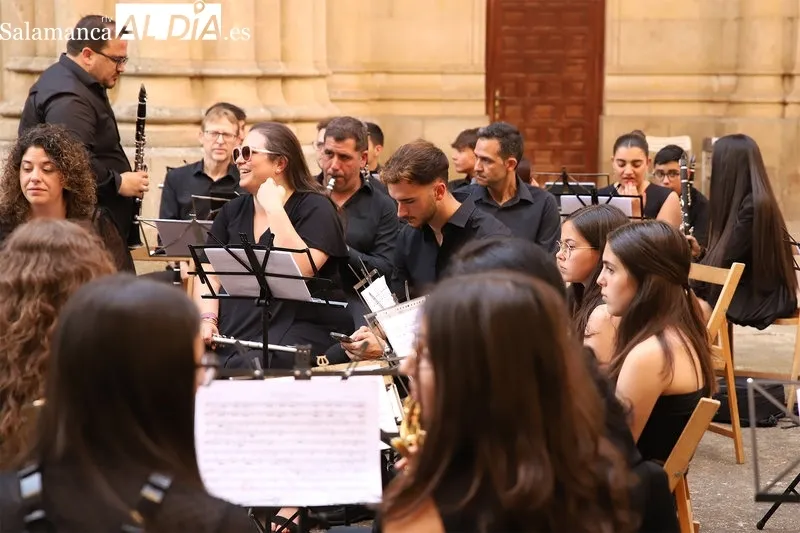 Foto 5 - La Banda de M&uacute;sica Alba de Tormes desvela en concierto los pasodobles de su nuevo disco taurino