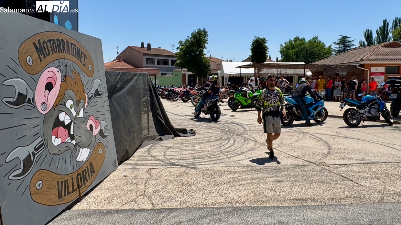 La VI Quedada Motera Motorratones de Villoria se consagra una gran jornada festiva con miles de participantes