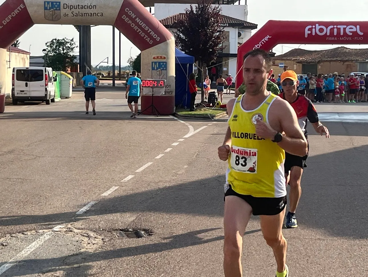 Foto 3 - Adri&aacute;n Moro y Gema Mart&iacute;n reinan en la II Carrera Popular de San Morales