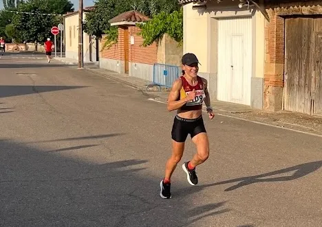 Foto 10 - Adri&aacute;n Moro y Gema Mart&iacute;n reinan en la II Carrera Popular de San Morales