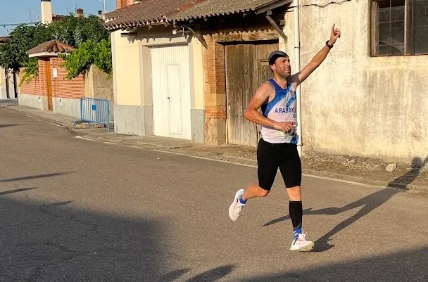 Foto 11 - Adri&aacute;n Moro y Gema Mart&iacute;n reinan en la II Carrera Popular de San Morales