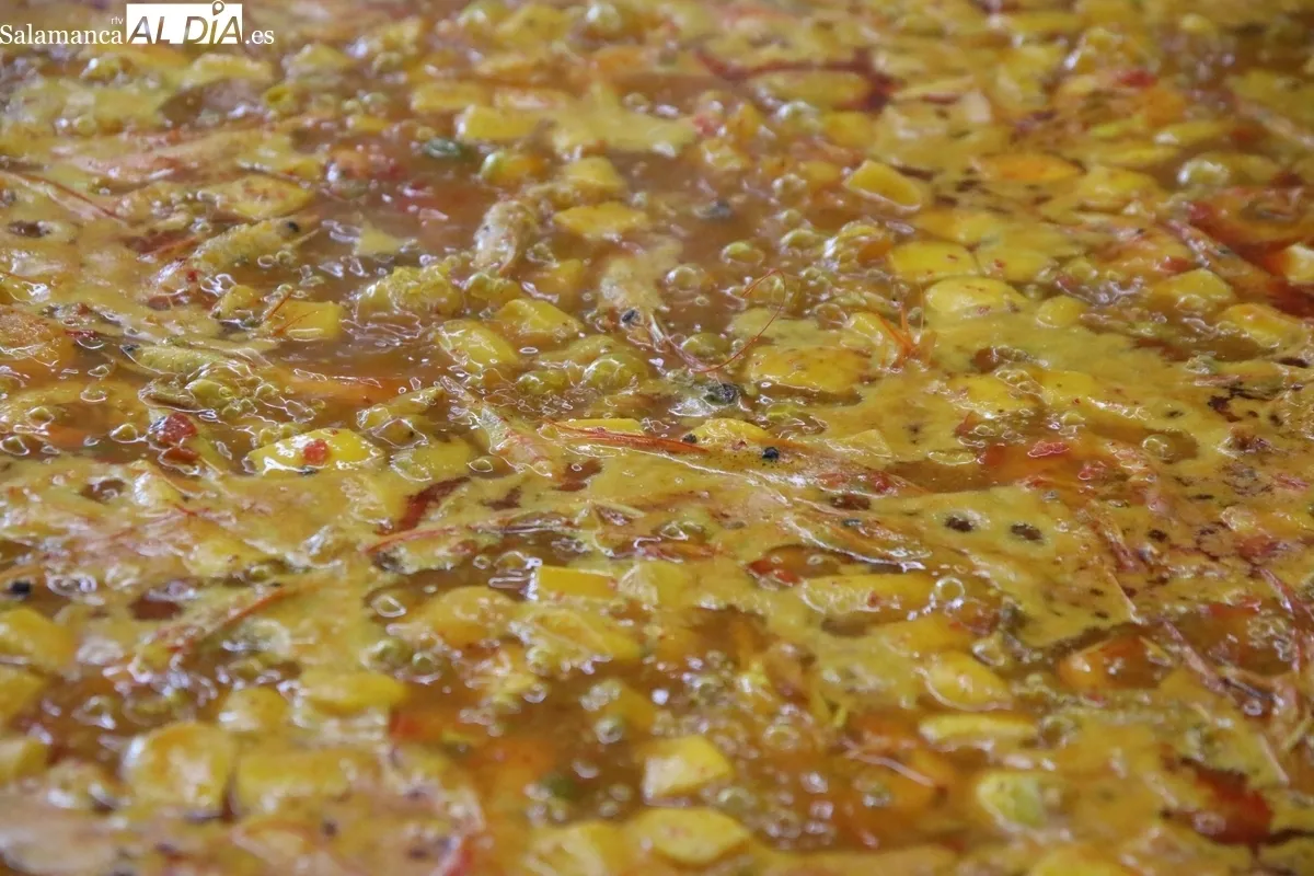 Buen sabor de boca para despedir las fiestas de San Pedro en Villar de Peralonso / CORRAL 