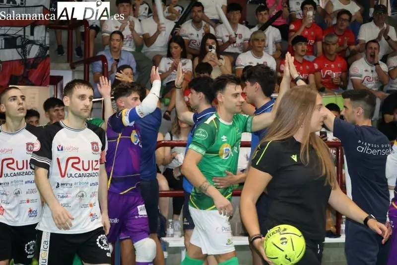Foto 7 - El Piensos Dur&aacute;n Albense dice adi&oacute;s al ascenso tras caer en un vibrante partido en Tafalla (5-3)