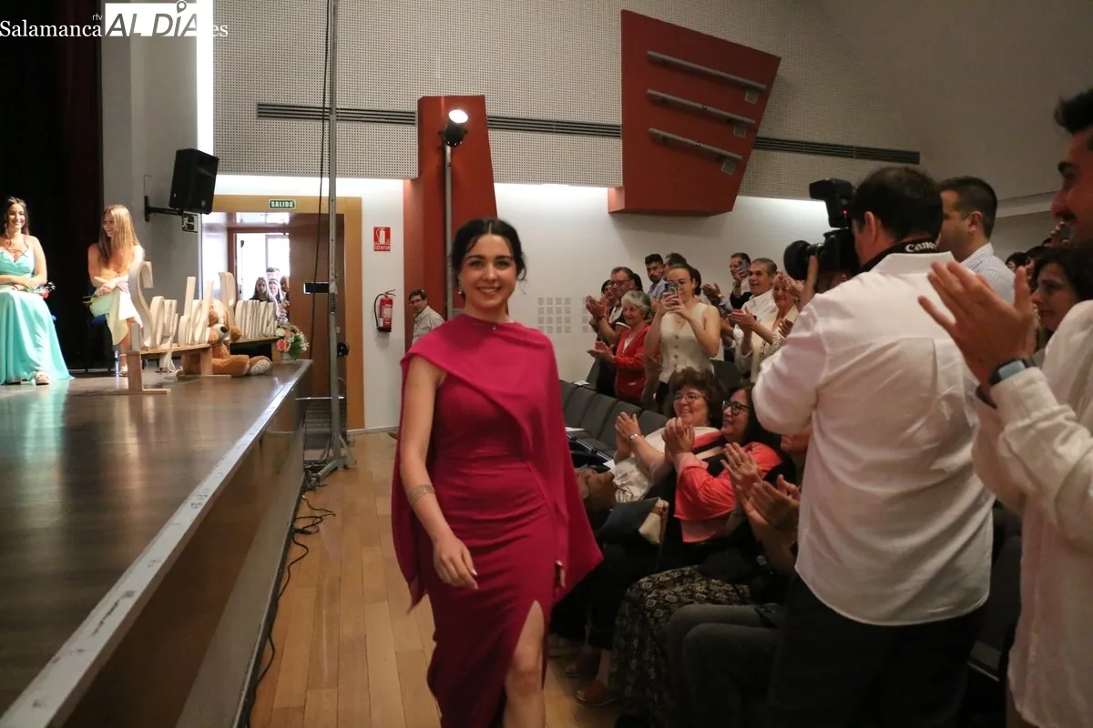 Acto de graduación de 17 nuevos bachilleres en el IES Ramos del Manzano de Vitigudino / CORRAL