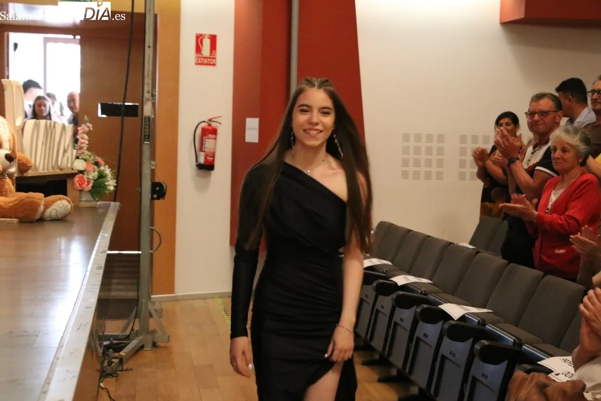 Acto de graduación de 17 nuevos bachilleres en el IES Ramos del Manzano de Vitigudino / CORRAL