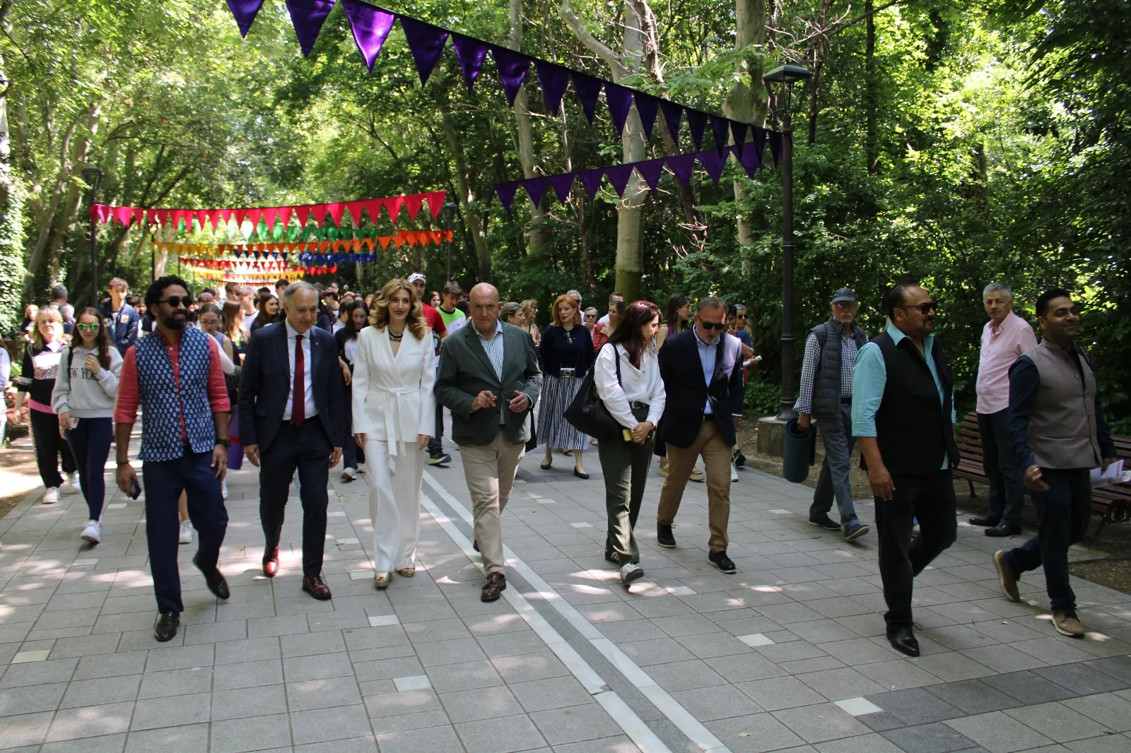 Foto 10 - V&Iacute;DEO | El Festival de Jaipur florece en la naturaleza del Campo Grande para "tender puentes" entre la India y Valladolid