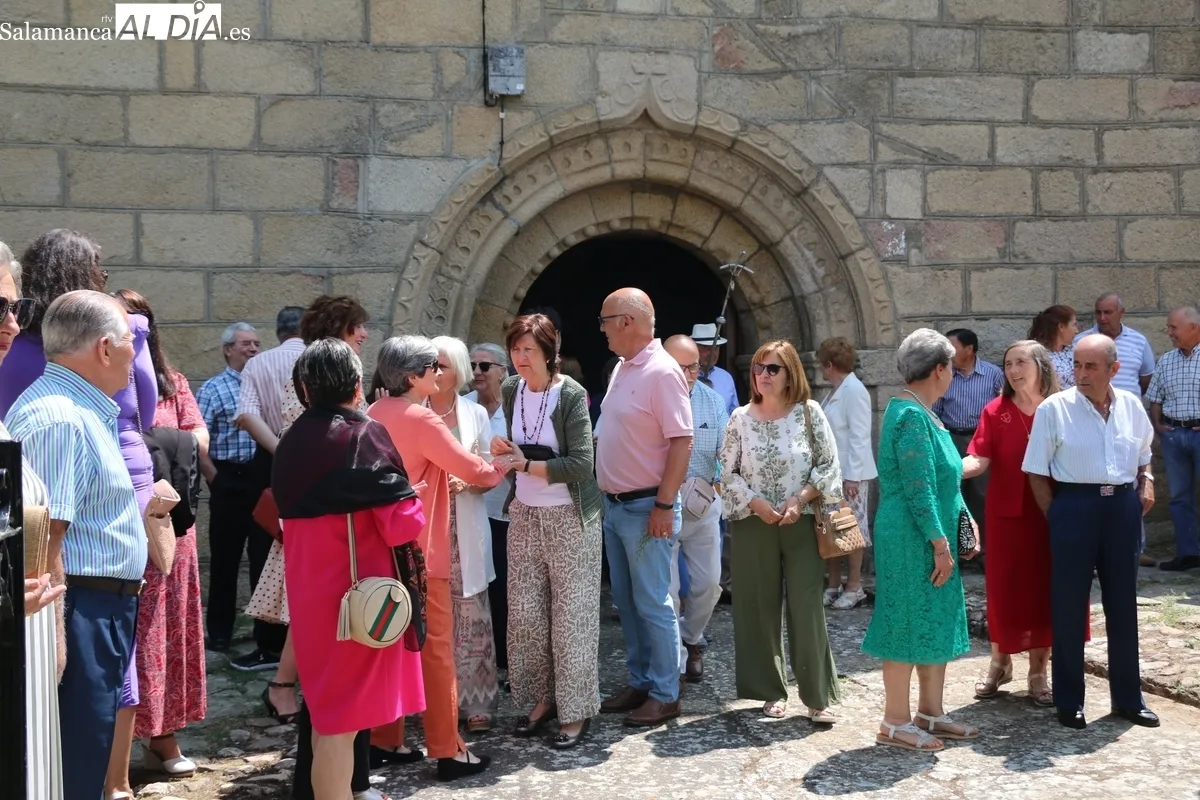 Celebración de San Antonio en Cerralbo, misa, procesión, inauguración del Granero y convite / CORRAL