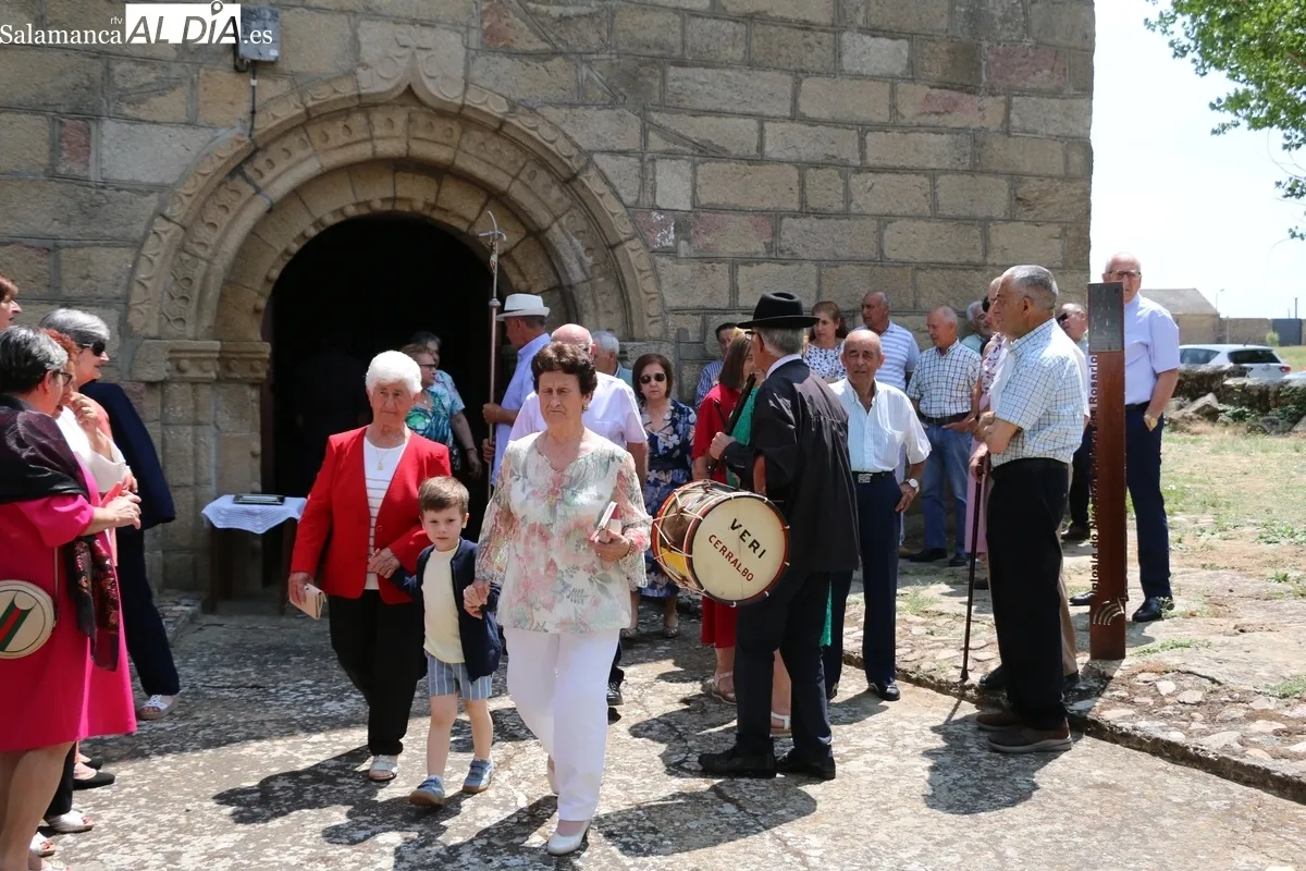 Celebración de San Antonio en Cerralbo, misa, procesión, inauguración del Granero y convite / CORRAL