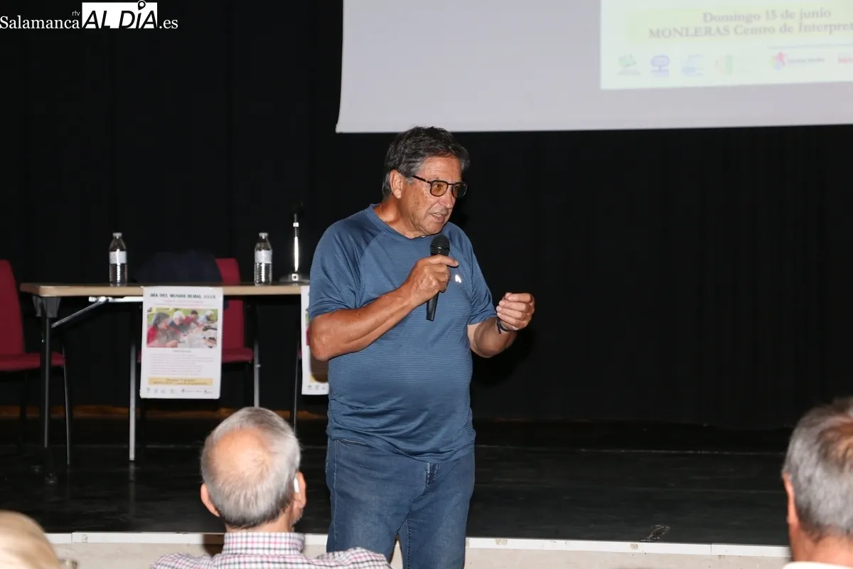Monleras repasa el proyecto de atención a mayores en el Día del Mundo Rural / CORRAL  