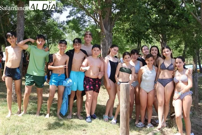 Foto 2 - Gran ambiente en la Fiesta de Fin de Curso del Colegio Santa Isabel