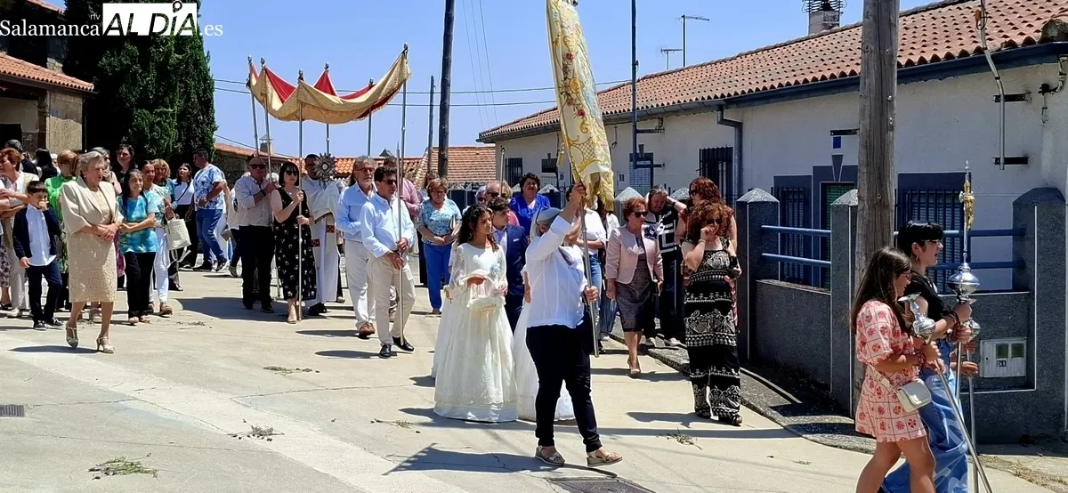 Celebraciones religiosas en honor al Santísimo en Boada / FOTOS: JESÚS CRUZ