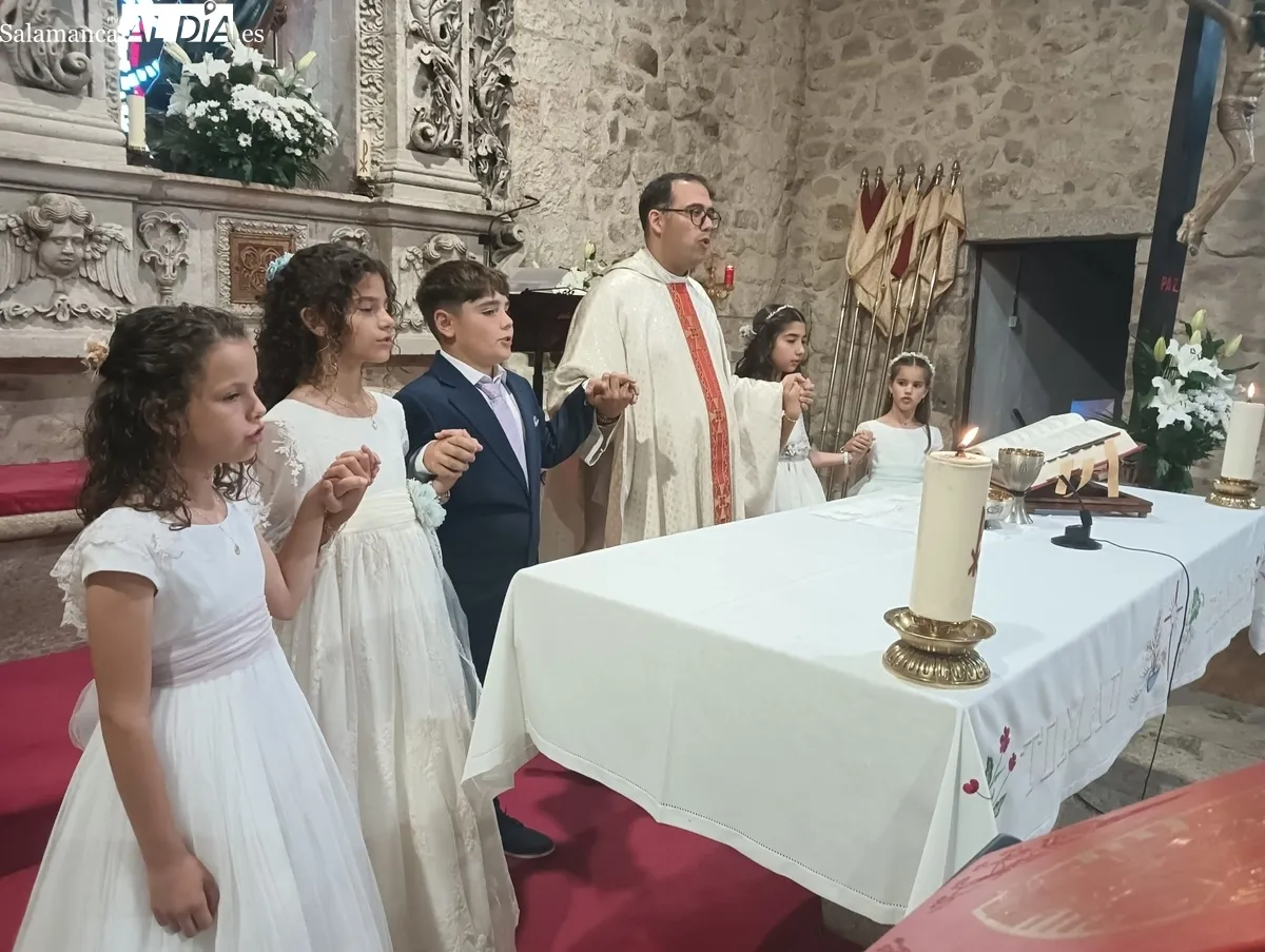 Celebraciones religiosas en honor al Santísimo en Boada / FOTOS: JESÚS CRUZ