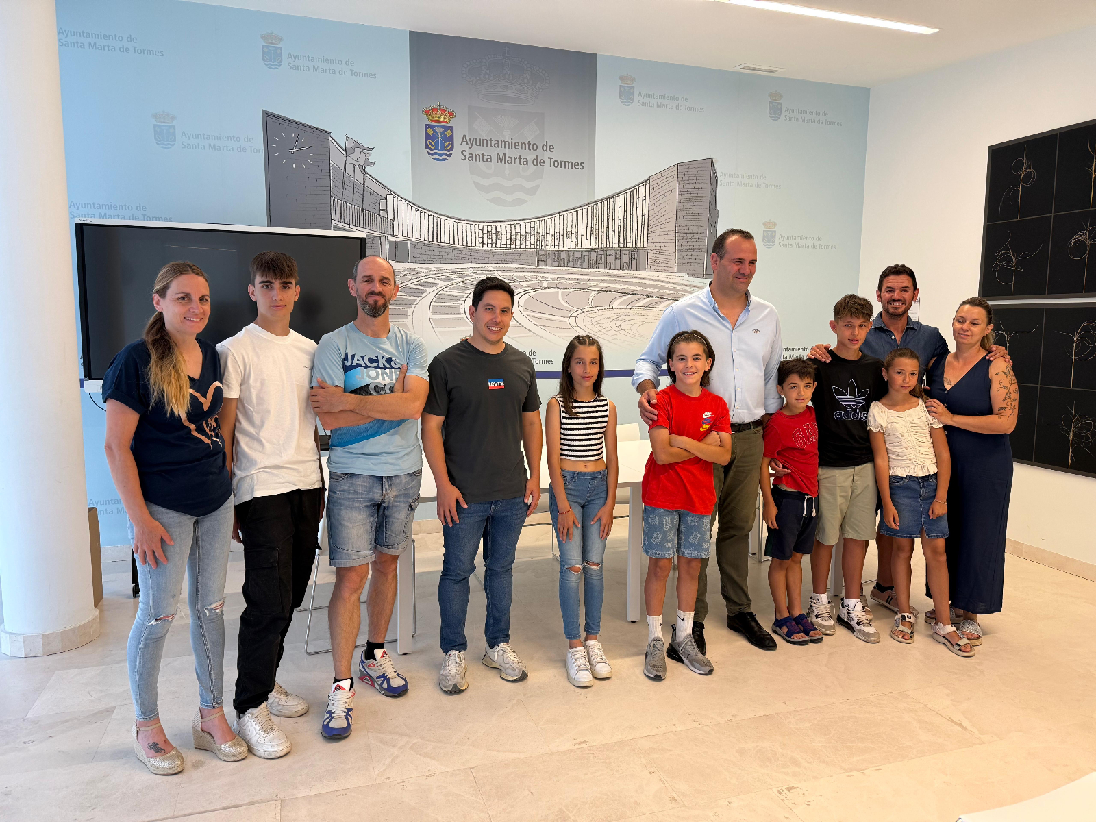 Santa Marta homenajea a los jóvenes que logran medalla en el Campeonato de España de Kickboxing