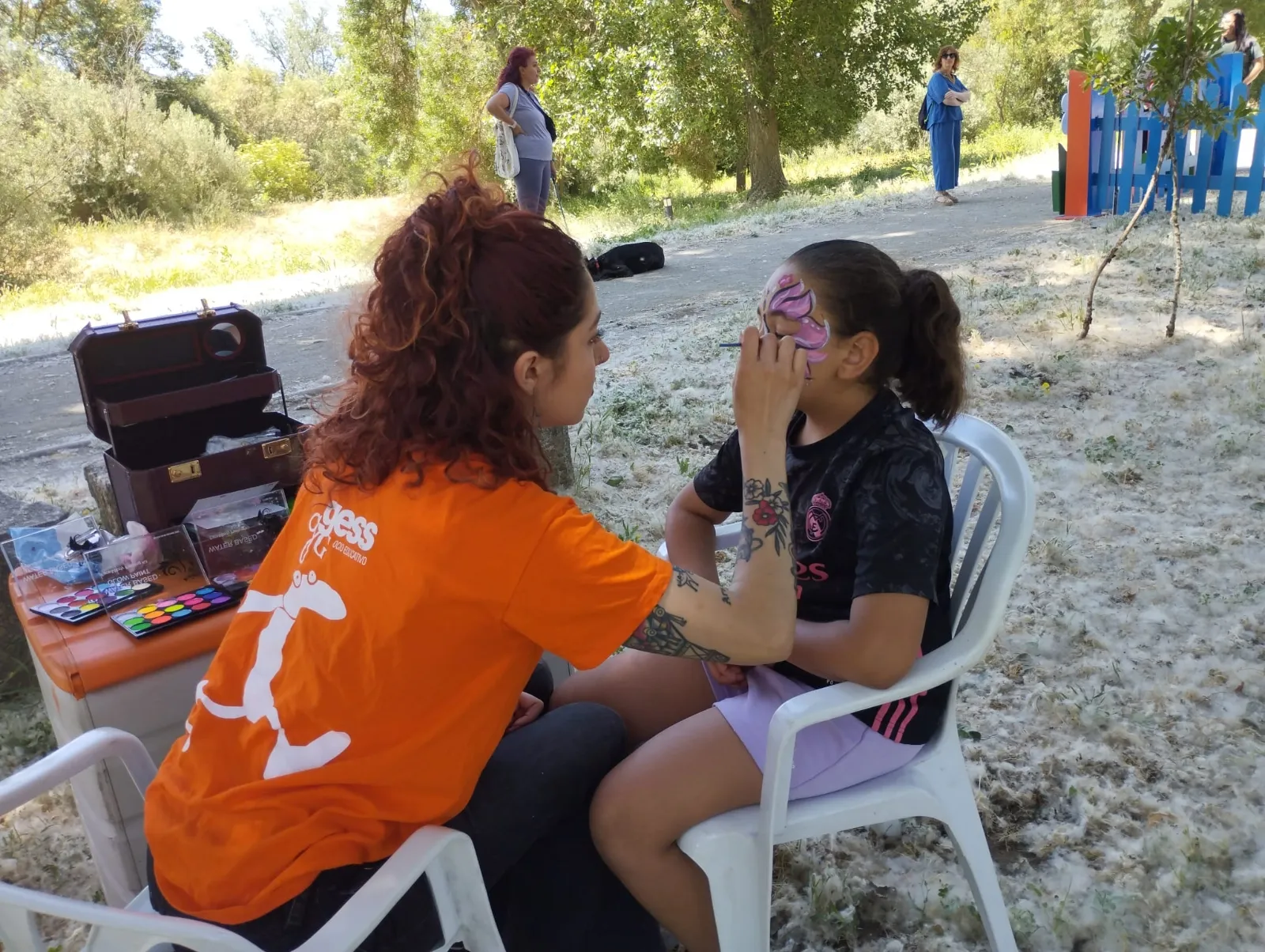 Foto 4 - FOTOS | Los m&aacute;s peque&ntilde;os de Santa Marta disfrutan de un pintacaras con motivo de la Semana del Medioambiente