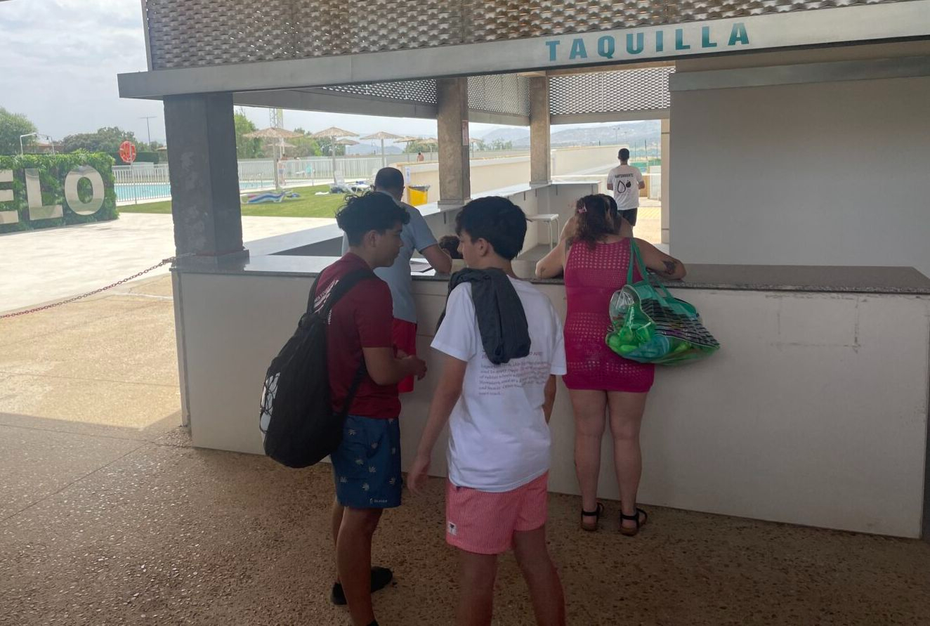 Abren las piscinas municipales en Guijuelo