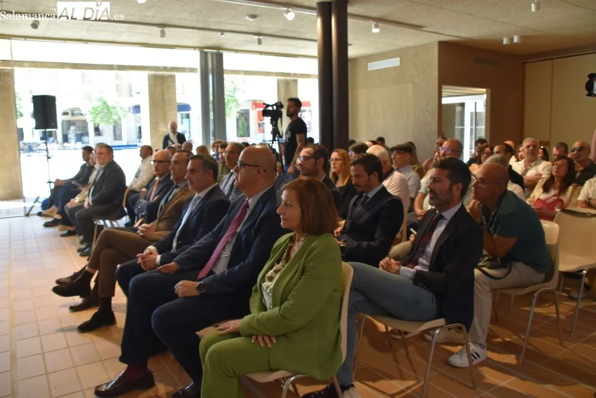La Diputación celebra el éxito empresarial: así han sido los XIV Premios Emprendedores | FOTOS: Vanesa Martins 
