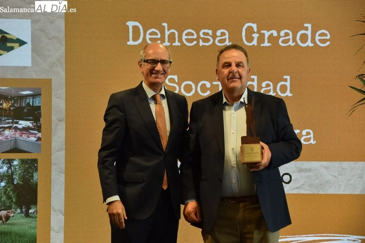 Entrega de XIV Premios Emprendedores en Carbajosa de la Sagrada / FOTOS: VANESA MARTINS