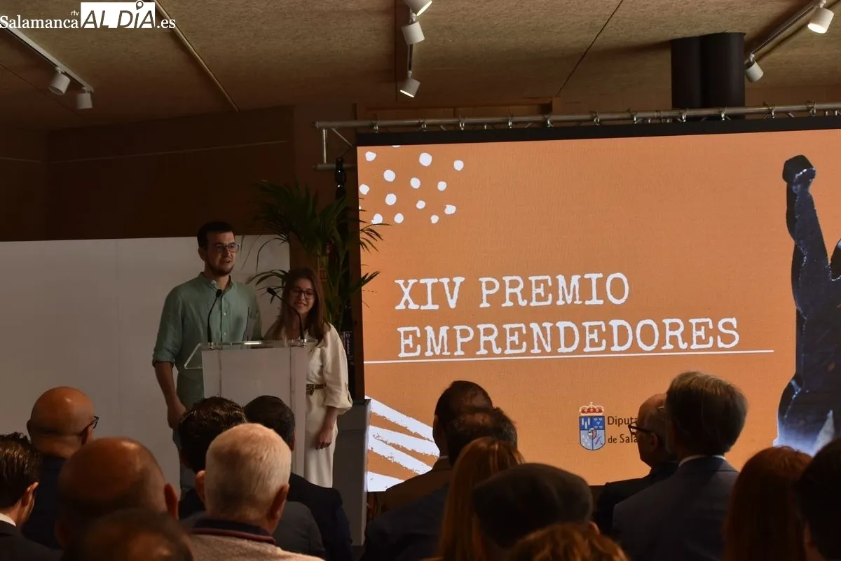 Entrega de XIV Premios Emprendedores en Carbajosa de la Sagrada / FOTOS: VANESA MARTINS