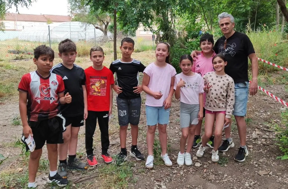 Foto 5 - Escolares de San Francisco, Mir&oacute;briga y Misioneras-Santa Teresa visitan los huertos de C&aacute;ritas