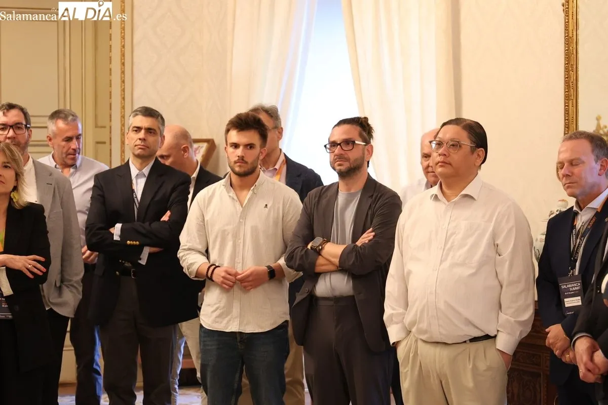 Recepción del alcalde de Salamanca, Carlos García Carbayo, a participantes de Salamanca Tech Summit. Fotos: David Sañudo
