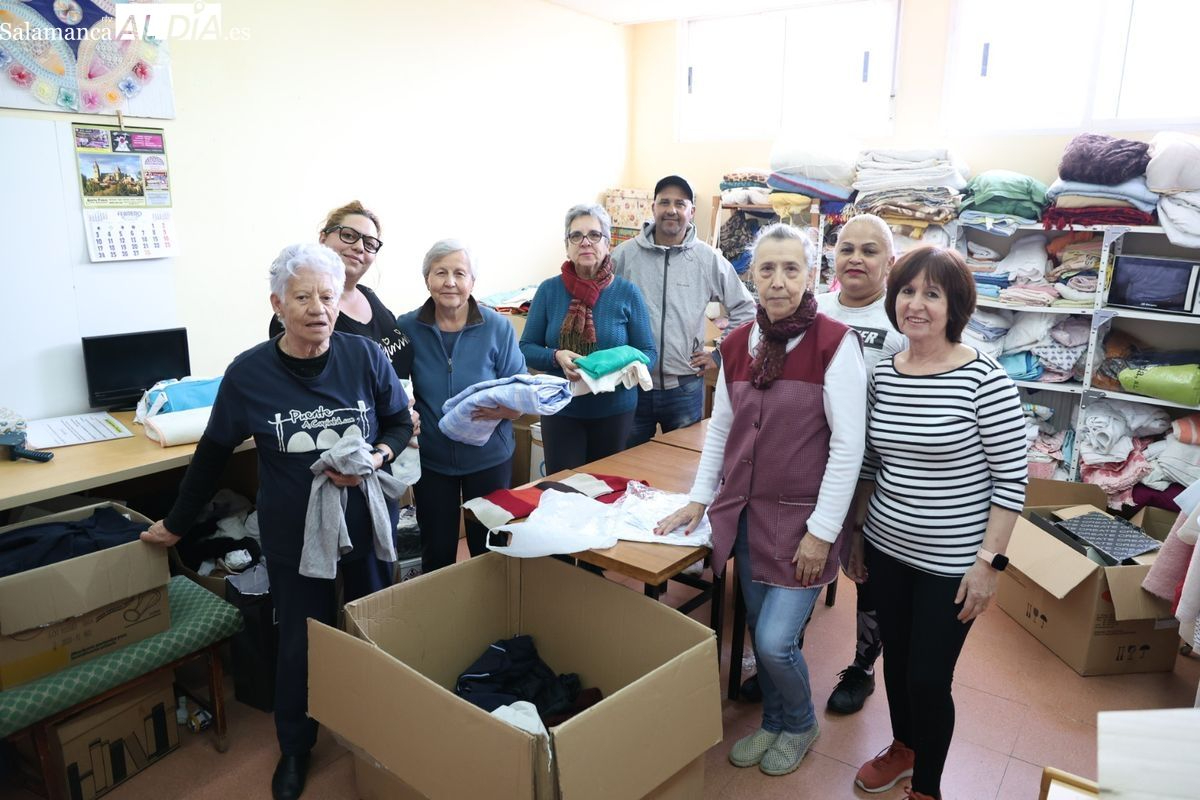 Ropero de Puente Ladrillo cierra tras 20 años en Salamanca