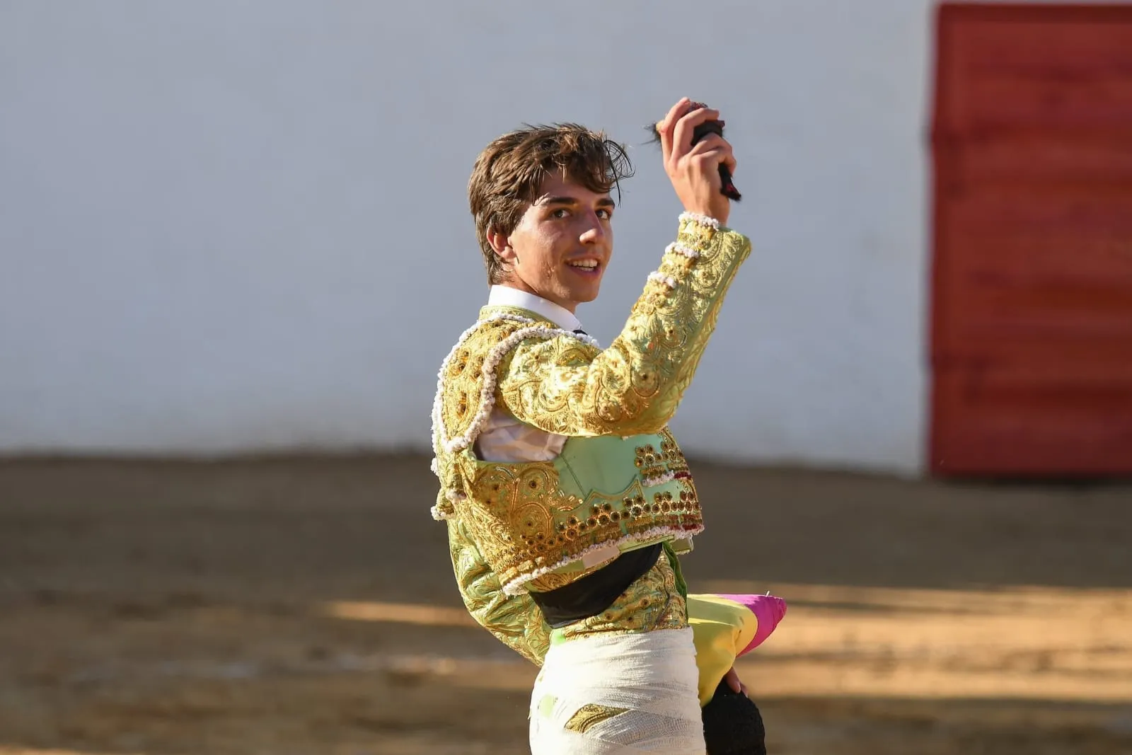 Apabullante tarde de Julio Norte, que triunfa con Salvador Herrero en su debut con picadores  