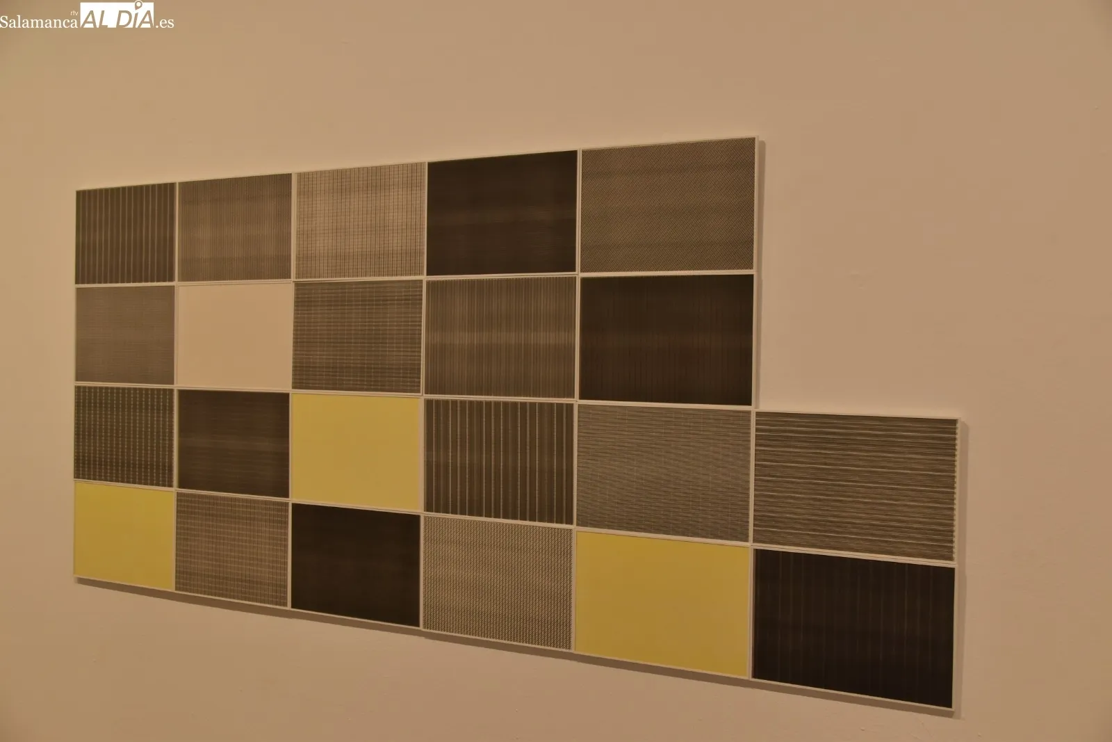  ‘Y libros también’, una exposición que une arte visual y edición independiente | FOTOS: Miguel González 
